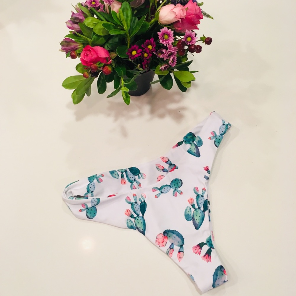 Cactus Bikini ๐ต๐ธ - Picture 5 of 5